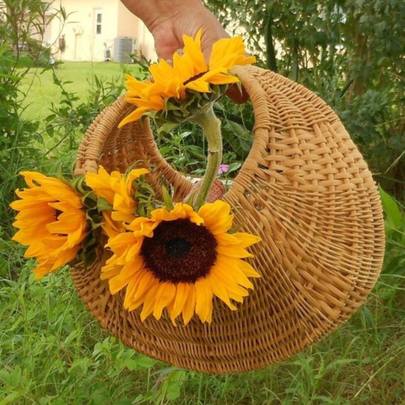 VINTAGE Wicker Tote Market Gathering Basket - Picture 2 of 9